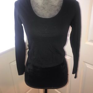 Long sleeved crop top